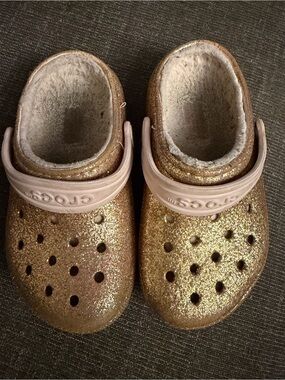 Crocs Kids Classic Glitter Clog - Rose Gold